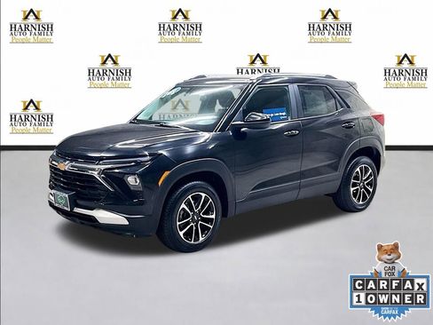 Certified 2025 Chevrolet TrailBlazer LT AWD/4WD image 1