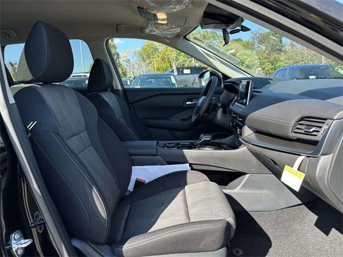 New 2026 Nissan Rogue SV image 10