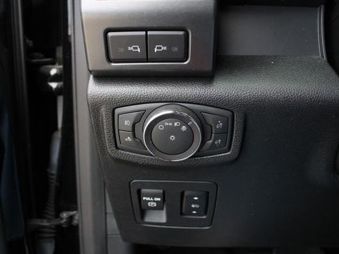 Used 2018 Ford F150 Lariat w/ Equipment Group 502A Luxury image 10