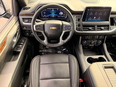 Used 2024 Chevrolet Tahoe Premier RWD image 18
