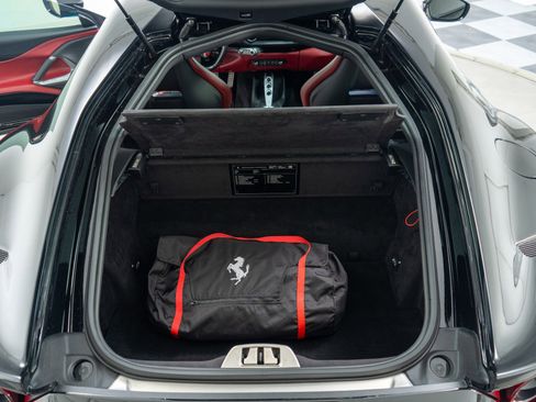 Used 2020 Ferrari 812 Superfast image 19