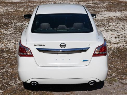 Used 2013 Nissan Altima 2.5 S image 10