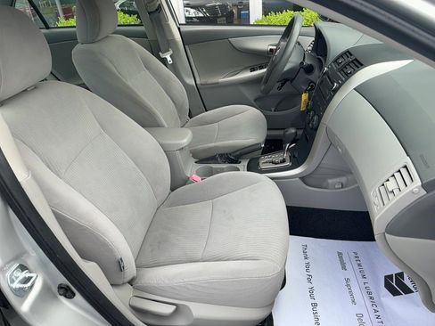 Used 2010 Toyota Corolla LE FWD image 16