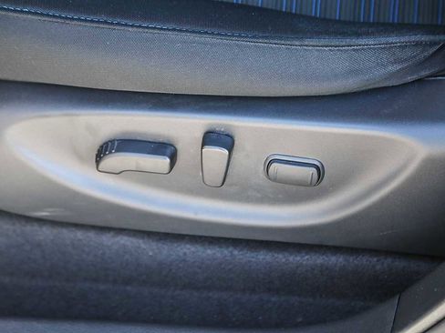 Used 2023 Nissan Leaf SV Plus image 19