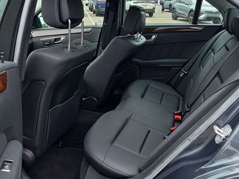 Used 2013 Mercedes-Benz E 350 4MATIC Sedan image 6