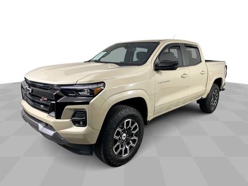 Used 2023 Chevrolet Colorado Z71 AWD/4WD image 1