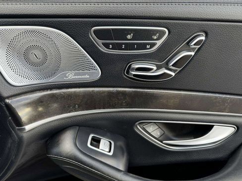 Used 2019 Mercedes-Benz S 560 4MATIC Sedan image 46