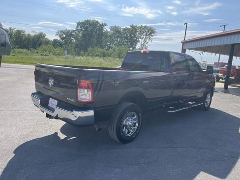 Used 2024 RAM 3500 Tradesman w/ Chrome Appearance Group AWD/4WD image 10