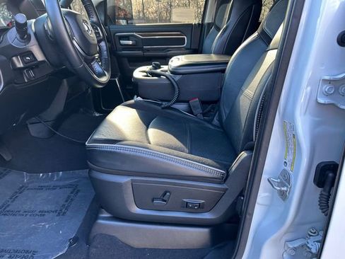 Used 2024 RAM 2500 Laramie AWD/4WD image 17