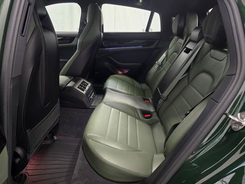 Certified 2025 Porsche Panamera 4 image 21