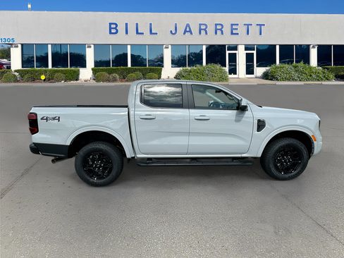 New 2026 Ford Ranger Lariat w/ Black Appearance Package AWD/4WD image 3