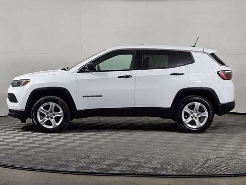 Used 2023 Jeep Compass Sport AWD/4WD image 2