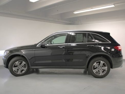 Used 2019 Mercedes-Benz GLC 300 4MATIC image 4