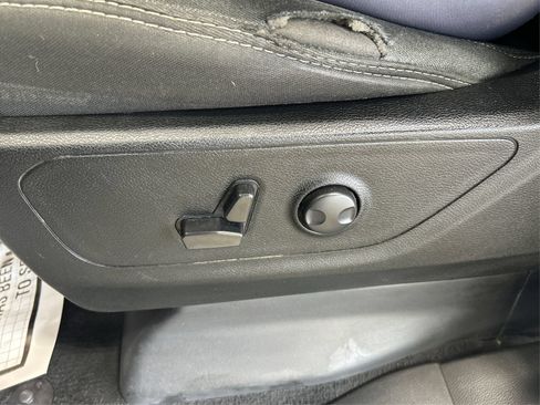Used 2025 RAM 1500 Big Horn AWD/4WD image 17