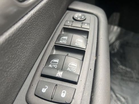 New 2026 Chrysler Pacifica Select image 19