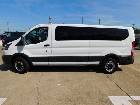 Used 2018 Ford Transit 350 XL RWD image 4