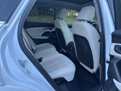 New 2025 Audi Q5 Premium image 29