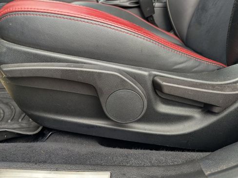 Used 2019 Subaru WRX STI AWD/4WD image 11