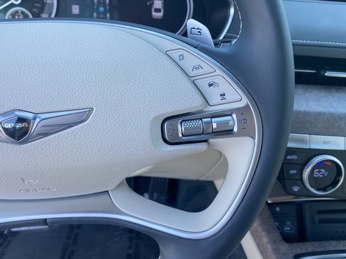 Used 2024 Genesis G80 image 20