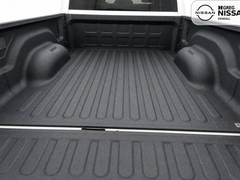 Used 2025 RAM 2500 Big Horn AWD/4WD image 12