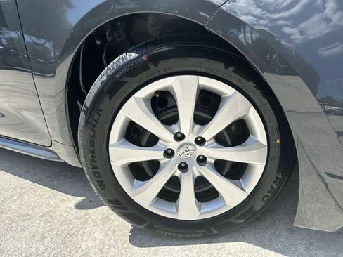 Used 2024 Toyota Corolla LE FWD image 11