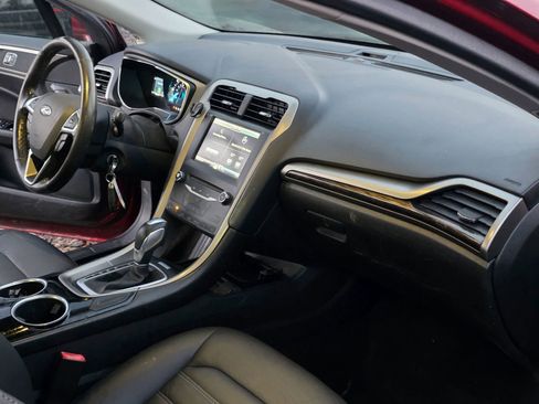 Used 2014 Ford Fusion SE w/ Equipment Group 502A image 11