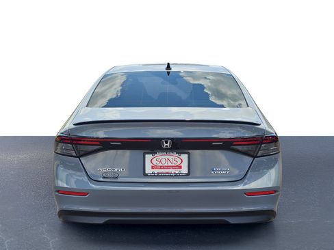 Used 2025 Honda Accord Sport image 11