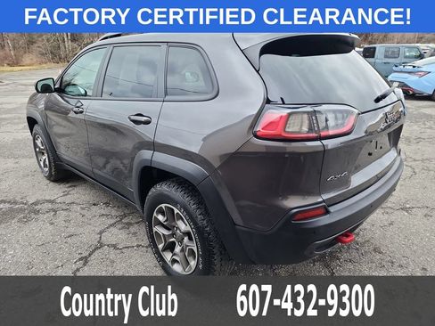 Used 2021 Jeep Cherokee Trailhawk AWD/4WD image 6