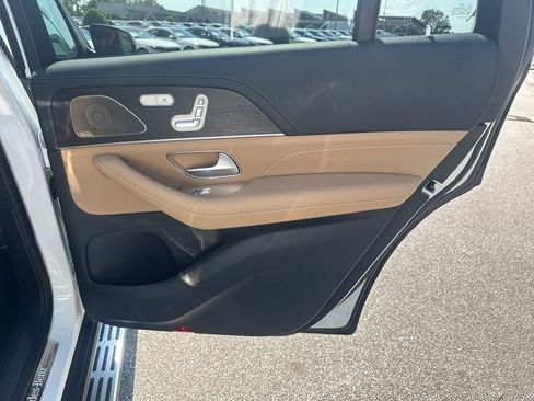 New 2026 Mercedes-Benz GLS 450 4MATIC image 18
