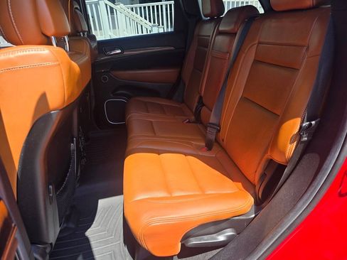 Used 2014 Jeep Grand Cherokee SRT8 w/ Luxury Group II AWD/4WD image 19