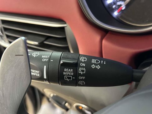 Used 2020 Maserati Levante GranSport AWD/4WD image 24