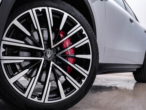 New 2025 Maserati Grecale Modena image 5