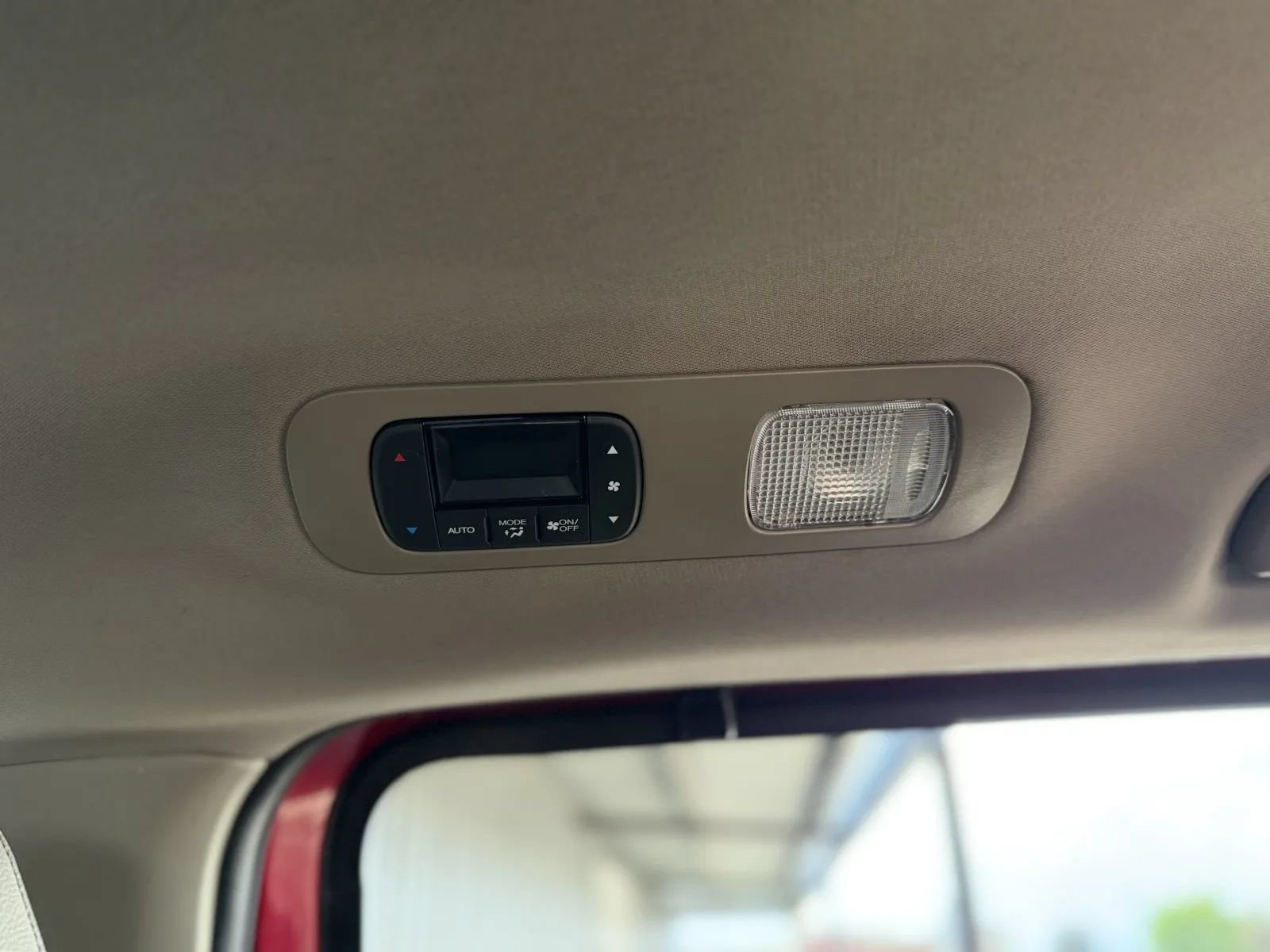 Used 2024 Honda Odyssey Touring image 41