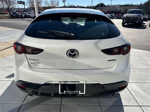 Used 2022 MAZDA MAZDA3 s image 4