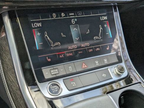 Used 2025 Audi Q7 3.0T Premium Plus image 29