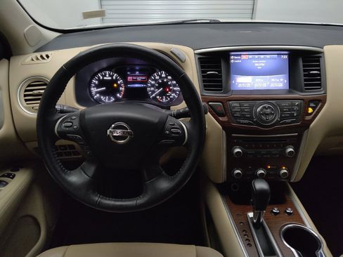 Used 2020 Nissan Pathfinder Platinum w/ Cargo Package FWD image 22