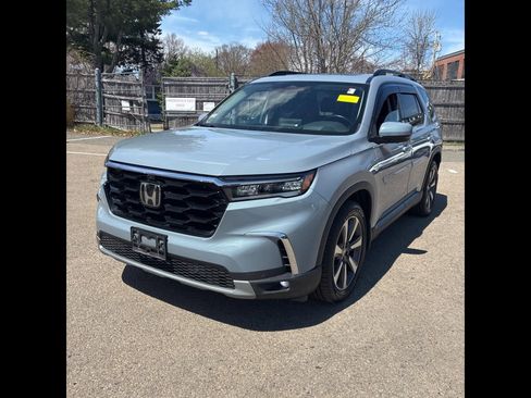 Used 2023 Honda Pilot Elite image 12