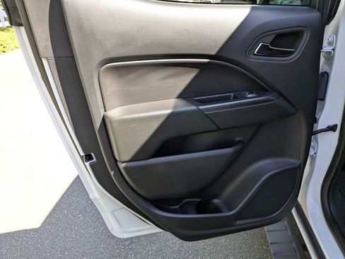 Used 2022 Chevrolet Colorado LT image 29