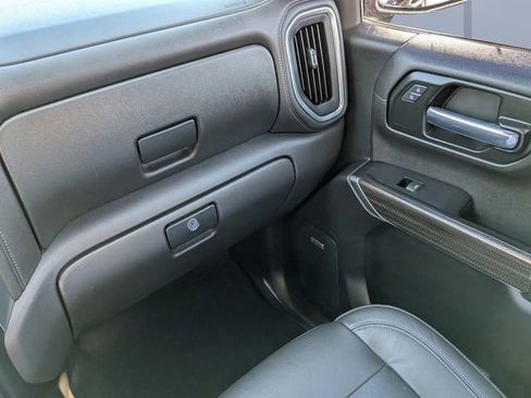 Used 2020 Chevrolet Silverado 1500 LT Trail Boss AWD/4WD image 18