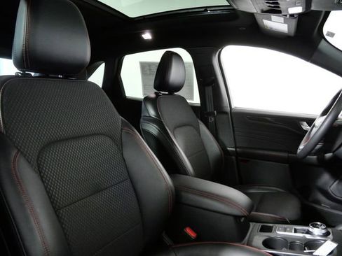 Used 2024 Ford Escape ST-Line Select w/ Tech Pack #2 image 12