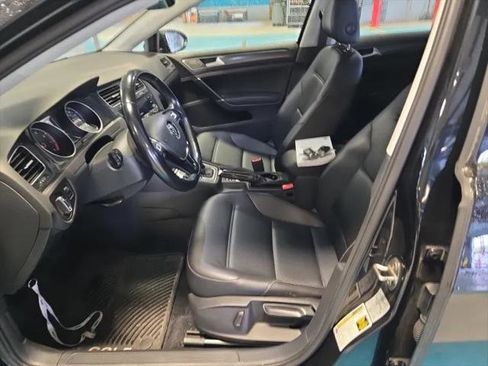 Used 2018 Volkswagen Golf SE FWD image 16