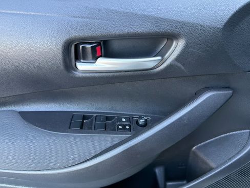 Used 2026 Toyota Corolla SE FWD image 12