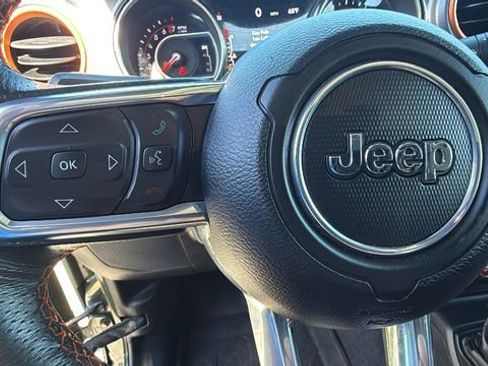 Used 2021 Jeep Gladiator Mojave image 19