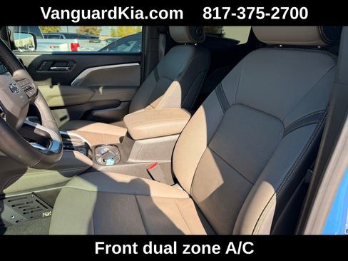 Used 2025 Chevrolet Colorado ZR2 w/ Technology Package image 13