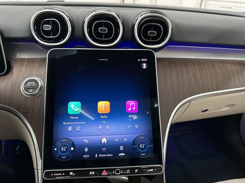 Used 2025 Mercedes-Benz C 300 Sedan image 13