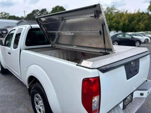 Used 2017 Nissan Frontier S image 10