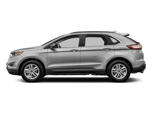 Used 2018 Ford Edge Titanium AWD/4WD image 3