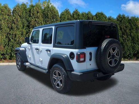Used 2018 Jeep Wrangler Unlimited Sport S AWD/4WD image 6