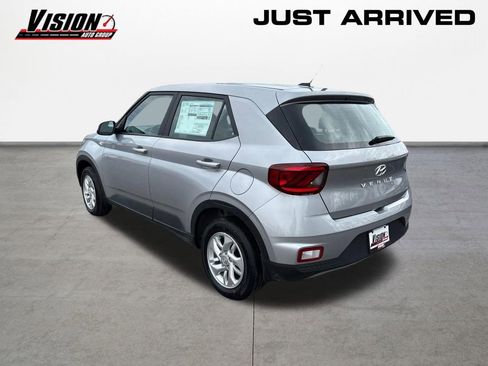 New 2026 Hyundai Venue SE FWD image 7