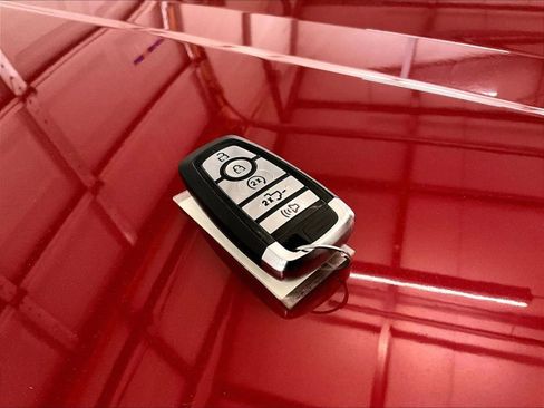 Used 2022 Ford F250 Lariat w/ Tremor Off-Road Package image 9